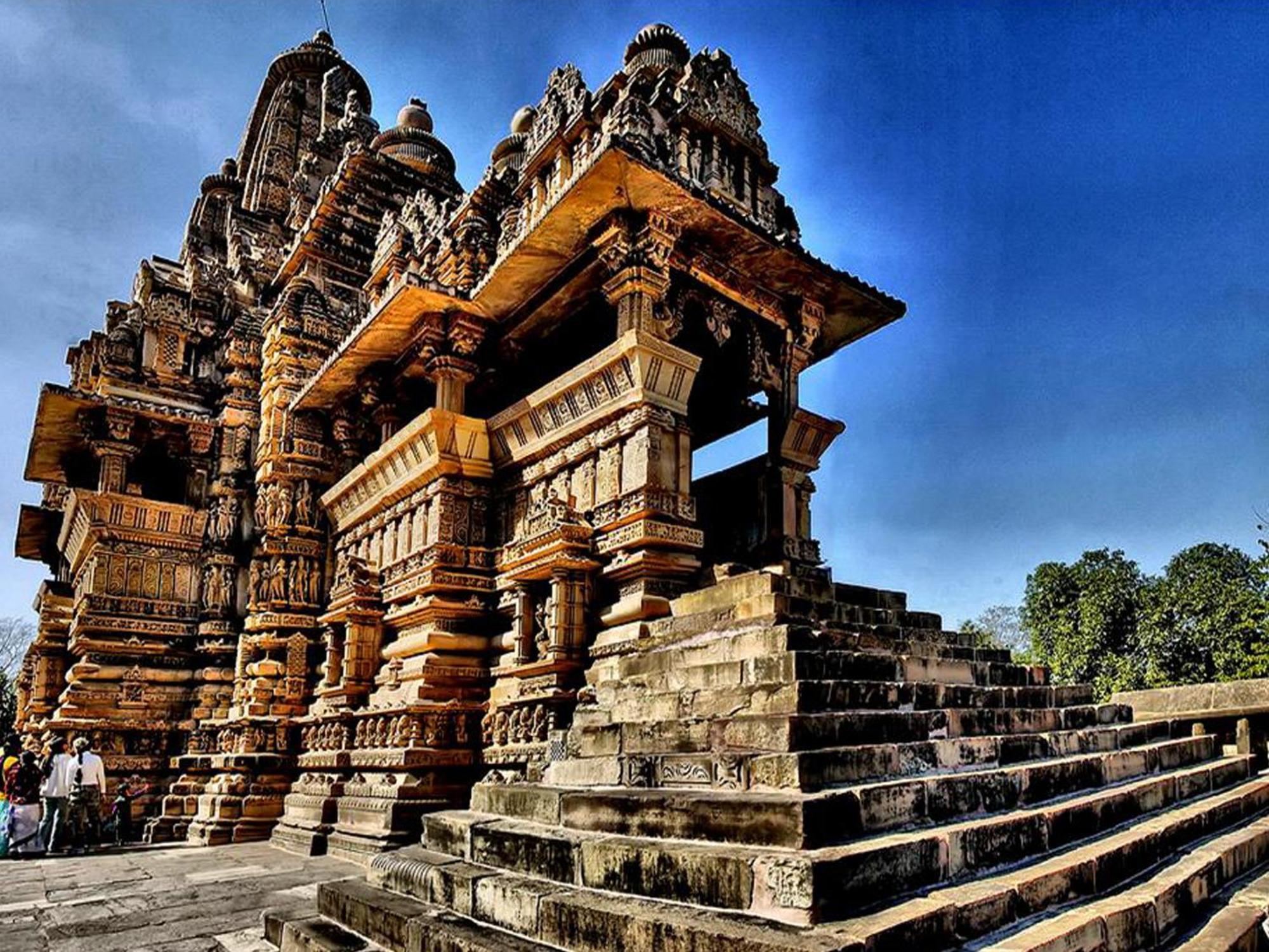 Hotel The Lalit Temple View à Khajurāho Extérieur photo